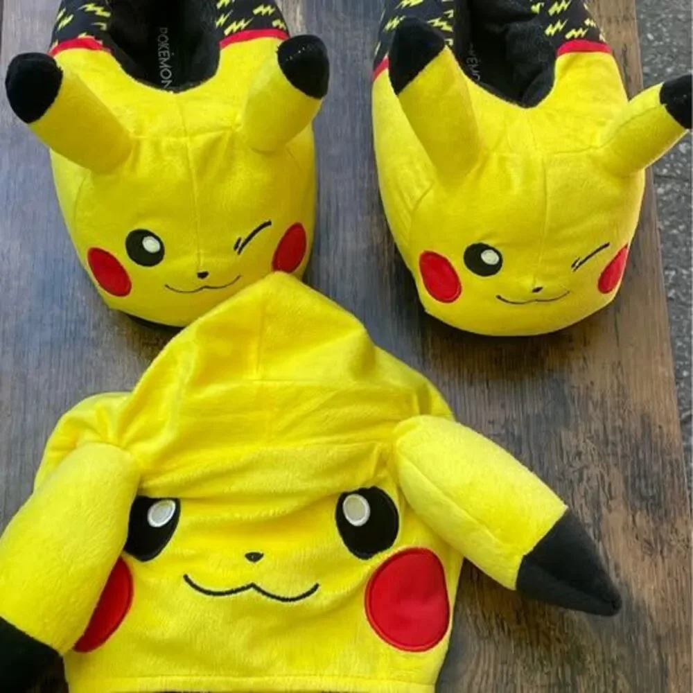 Pokémon Pikachu kids Slippers and Hat Set